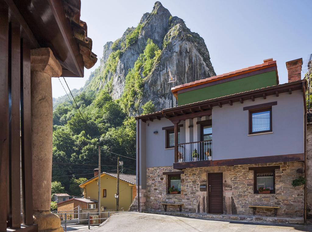 Casas La Xiuca Vendégház Corras de la Puente Kültér fotó